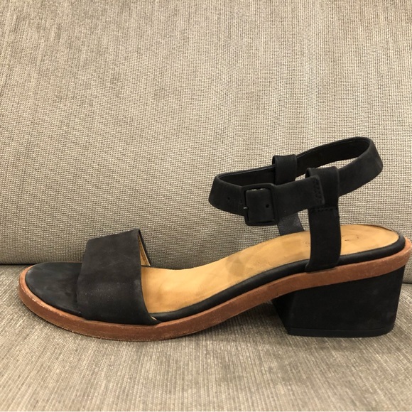 COS black short heel sandals 8/39 - Picture 1 of 5